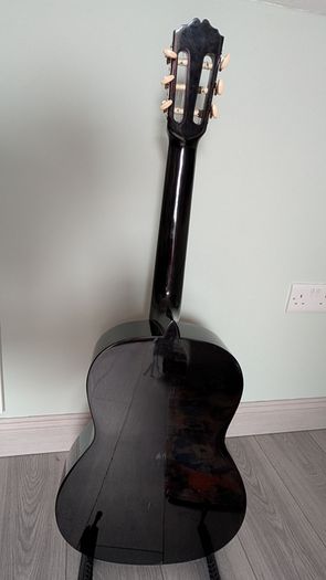 Classical guitar Messina