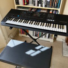 Yamaha PSR-E473 Keyboard + Stand, Bench & Gig Bag