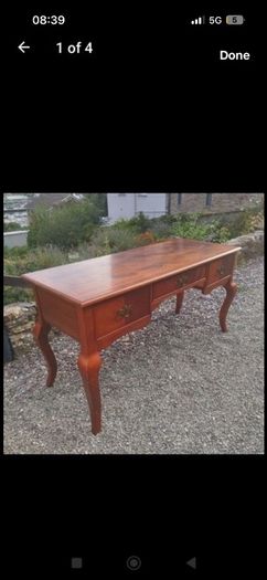 Beautiful antique mahogany desk