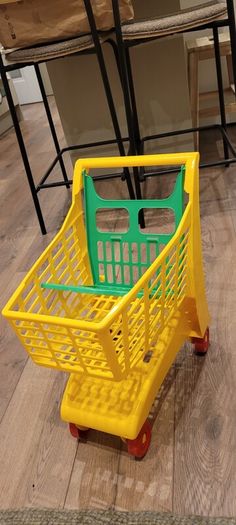 toddlers shopping trolley