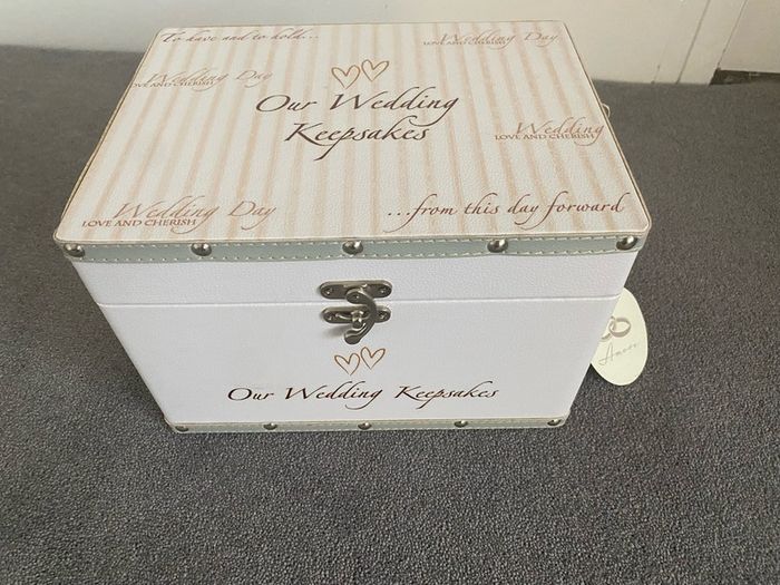 Wedding Keepsake hamper box with wedding accessories