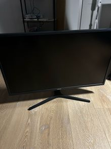 Samsung 32 inch 4K monitor