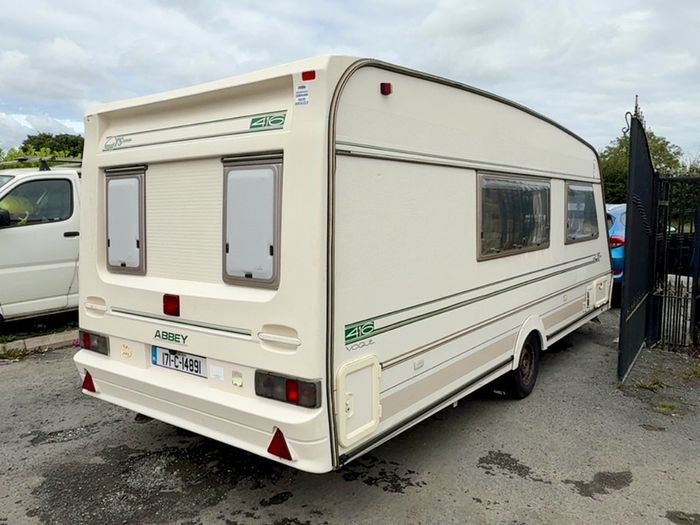 Abbey Gts Vogue 4 Birth Caravan