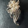 brooch Image 3