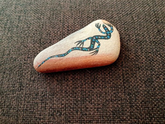 Hand-Painted Gecko Stone