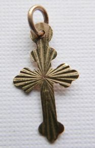 9K Yellow Gold 375 small Cross Crucifix Charm Necklace Pendant 0,17g