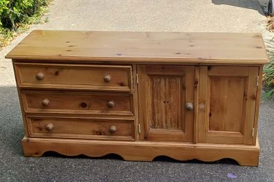 wooden unit/cupboard