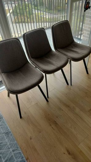 dinning table and 3 Chairs