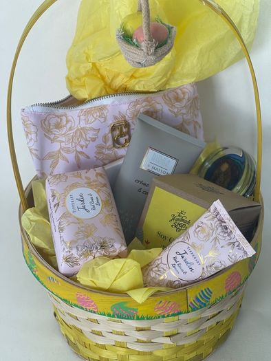 Easter Hamper - In Aid of Dogs Aid - Luxury Products