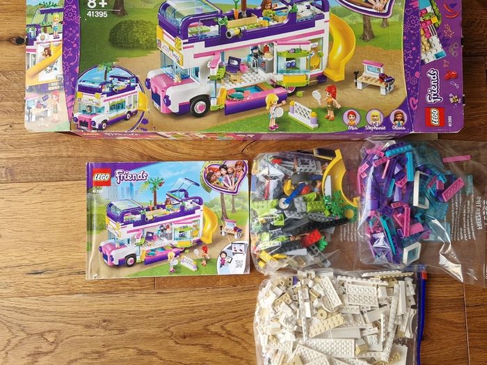 Lego Friends Bus