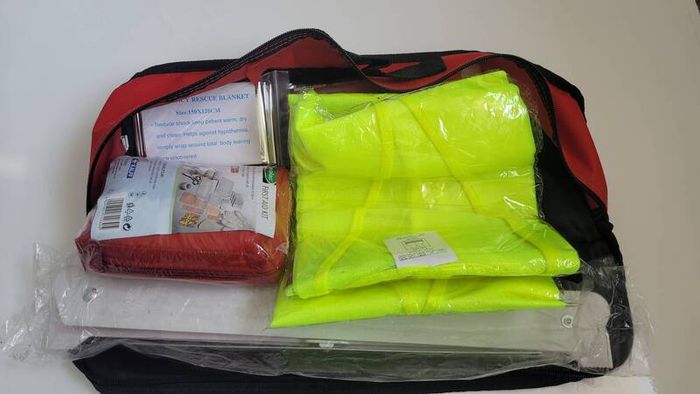 Renault Emergency Kit Warning triangle First Aid