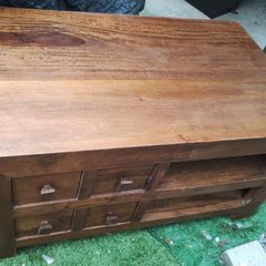 Wooden tv stand (26256)