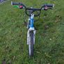 Woom 3 with kickstand, great condition Image 2