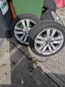 BMW 3 Series 17" Alloys and legal run flat tyres