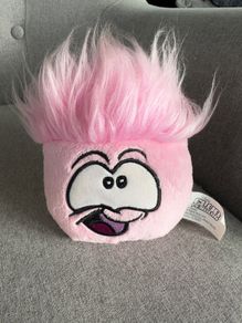 Club Penguin pink puffle
