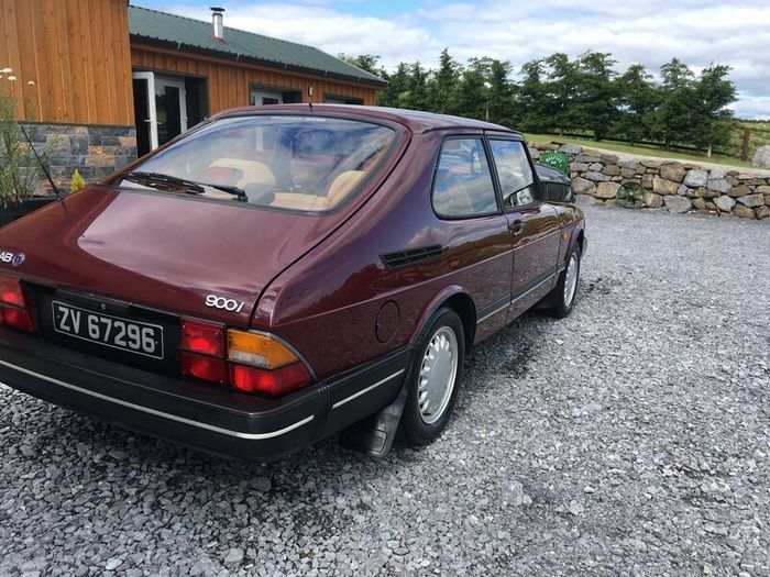 SAAB 900i 5 speed 1988 For Sale