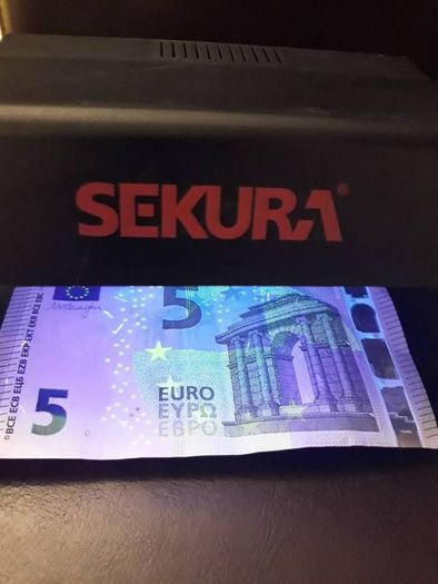 Money Detector