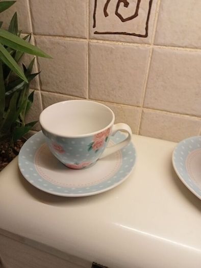 Cups and saucers
