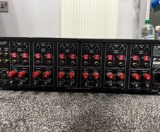 Niles multi zone amplifier