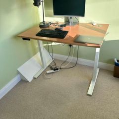 Adjustable Electric Office Desk - Excellent Condition
