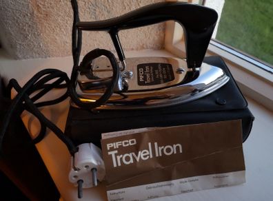 vintage pifco travelman iron no 1053