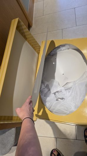 FREE Wedding dress presentation and storage box