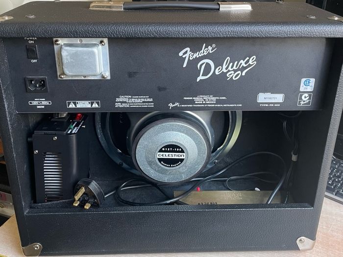 Fender Deluxe 90 110v with step down supplied
