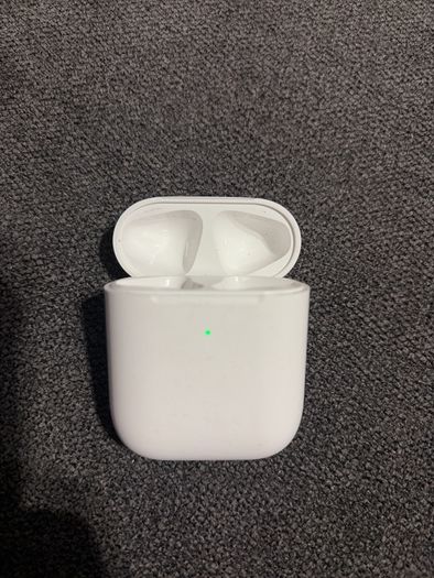 Apple airpods Gen 2 case