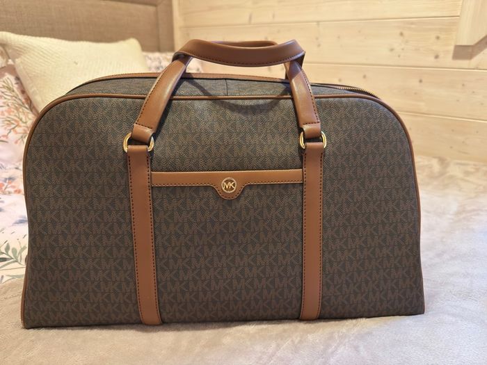 michael kors weekender bag