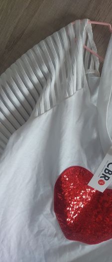 heart top fits size fits 6-8-10 new