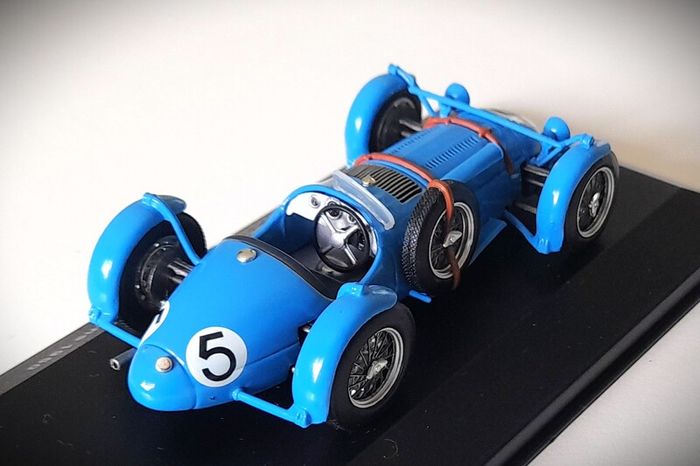Diecast Model Le Mans Winning Talbot-Lago T26GS 1950 - IXO 1:43