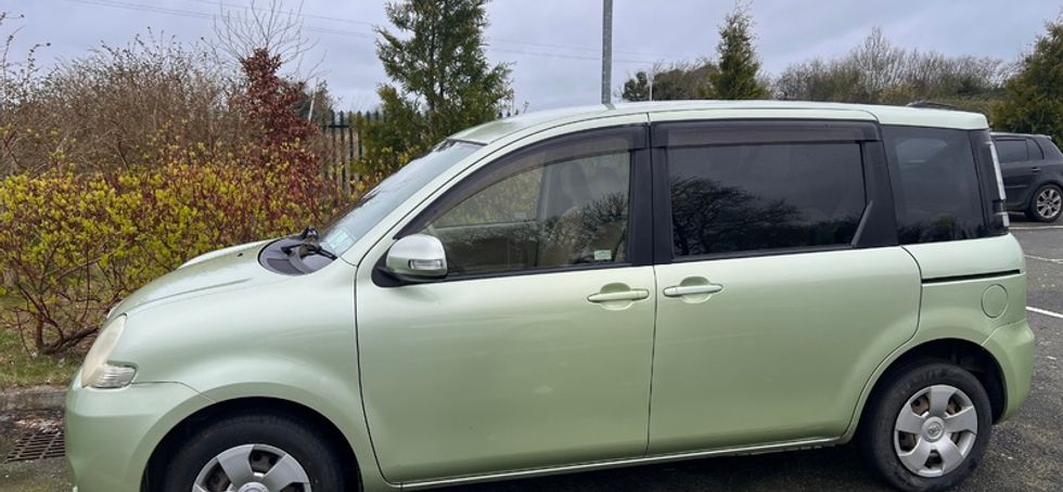 2012 Toyota Sienta