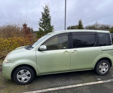 2012 Toyota Sienta