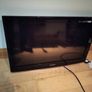 32" Samsung TV Image 2