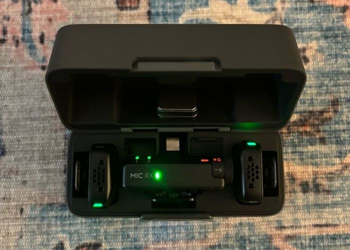 DJI Mic Mini Wireless Microphone Kit (2 TX, 1 RX and Charging Case)