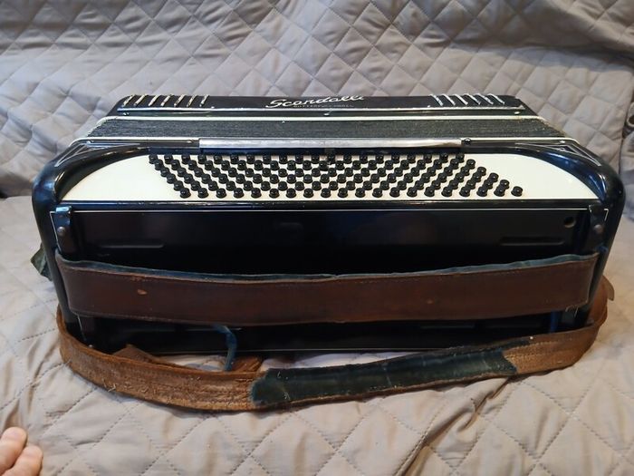 Vintage scandalli butterfly model piano  accordion, open to offers