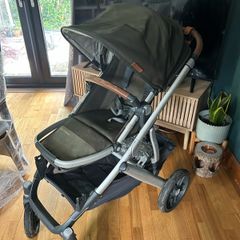 uppababy vista V2 2021 model