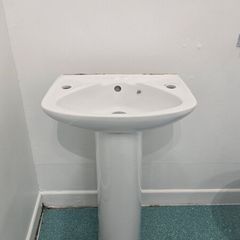 Free Sink and Pedestal