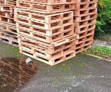 free pallets and timber