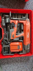 Hilti BX3 battery operated nail gun