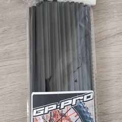 Spoke shrouds