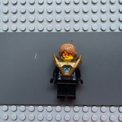 lego nexo knight nex139 Robin Underwood minifigure- Hair, Black Legs, Pearl Gold Armor