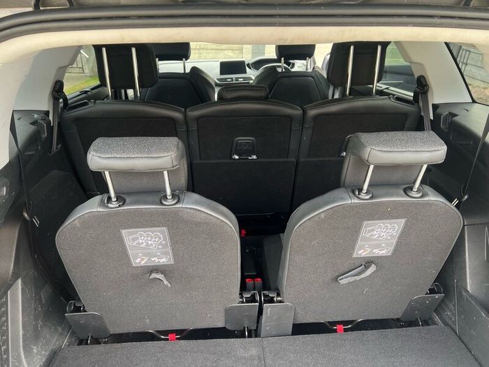 Peugeot 5008 (New engine just fitted)