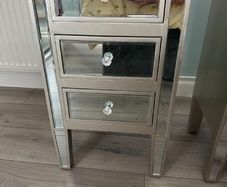2 mirror bedside locker