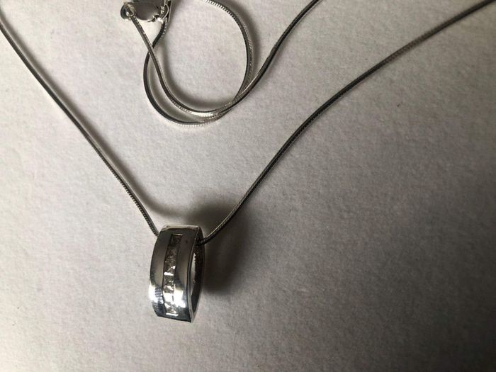 Sterling silver necklace and pendant