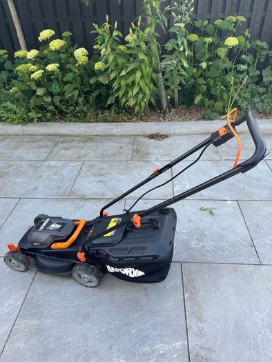 Electric Lawnmower