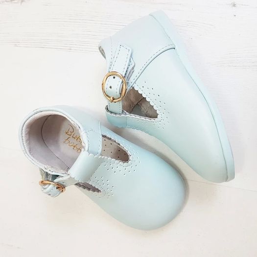 Spanish shoes size 20 new