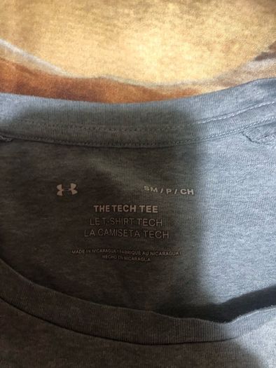 Mens under armour top size S