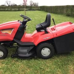 Ride on lawn mower