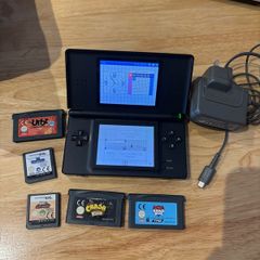 Nintendo DS Lite with games